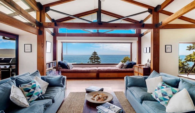 Atlas - House for all seasons, spa with ocean views and cozy fireplace