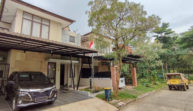 Atmosfer Guest House Sentul by Ruang Nyaman