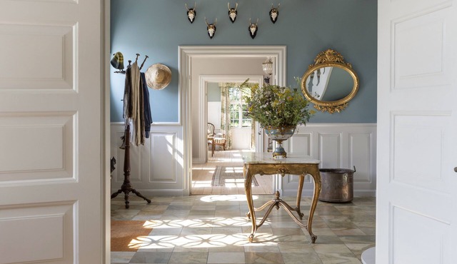 Atmospheric country idyll