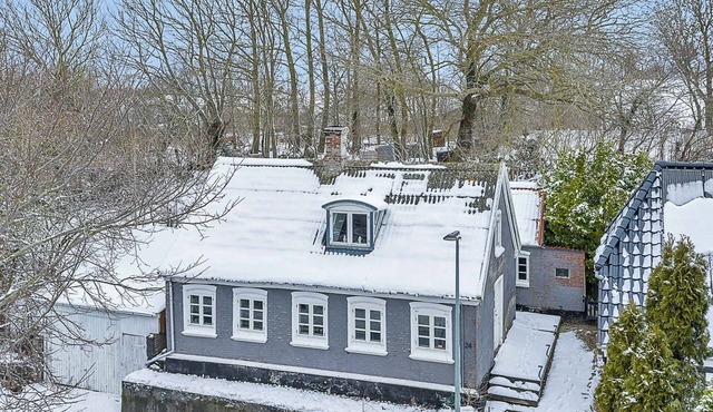 Atmospheric holiday home with spa and garden