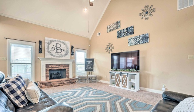 Atoka Family Home w/ Seasonal Saltwater Pool!
