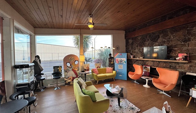 Atomic Motel
