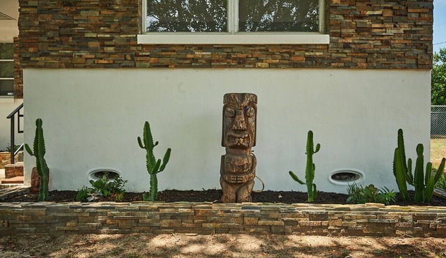 Atomic Tiki Modern Mid-Century Ranch House - 1950's