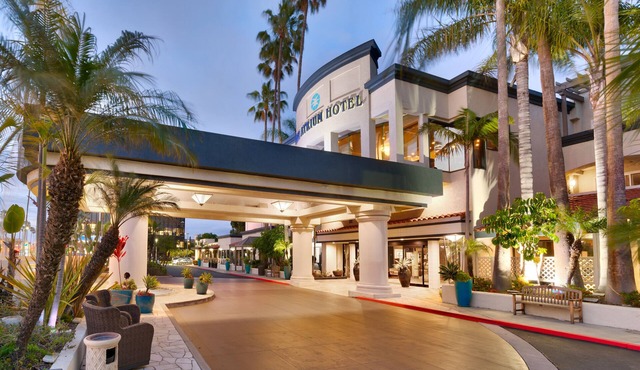 Atrium Hotel at Orange County Airport