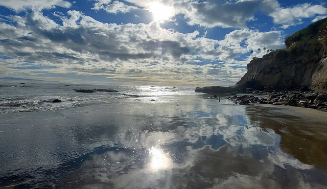 Attached Unit, a few minute walk from the Beach