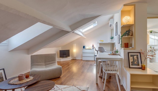 ATTIC URBAN AP4485 by Riviera Holiday Homes