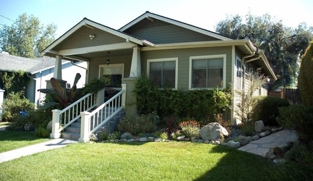 Attractive Craftsman Close to Downtown and Beaches