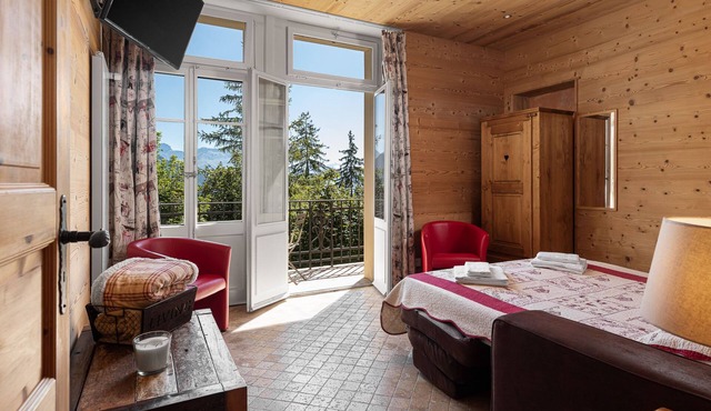 Attractive, fully-equipped 20 m2 studio with balcony and mountain views