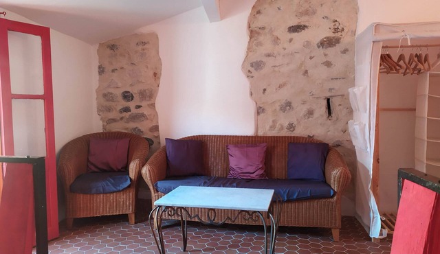 Attractive, Renovated Village House in Traffic-free Street