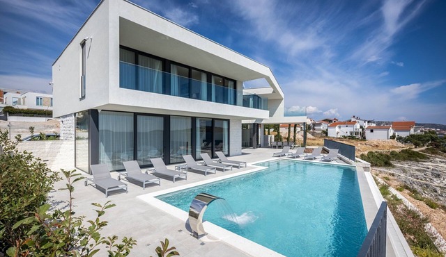 Attractive Rogoznica Villa | 5 Bedrooms | Villa Precious | Amazing Sea Views