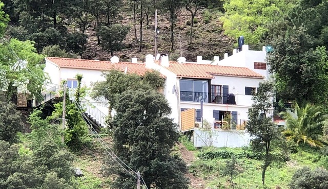 Attraktive und luxuriöse Villa mit Pool-Jacuzzi