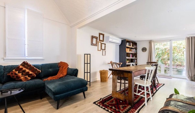 ‘Attunga’-1 min to Sovereign Hill, CBD, WiFi, bath