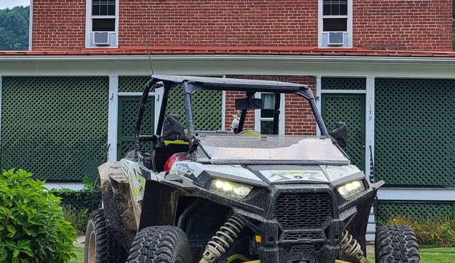 ATV groups Welcome, Trail and Ale Lodge, King Beds