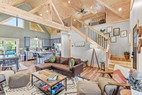 ATV Trailer Parking/NEW/5 min to Natural Bridge