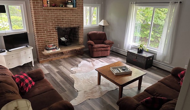 ATV/UTV/Snow & Ice Age Trails - Golfing - Lakes - Fireplace & Firepit - WIFI