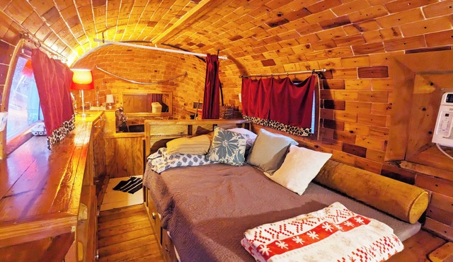 ATX Dream Vintage Glamping