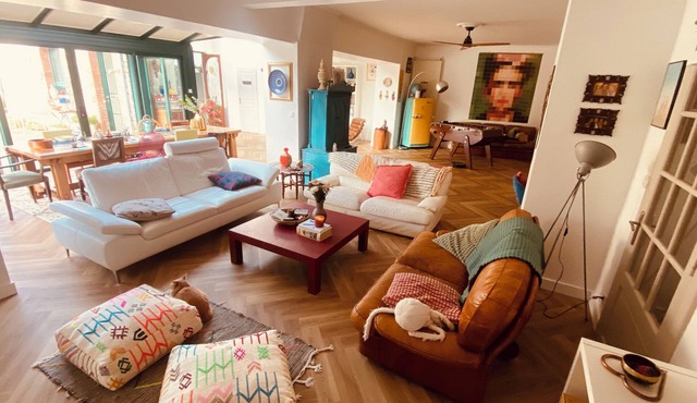 Atypical family house 320 m2 - 10 min from the beach