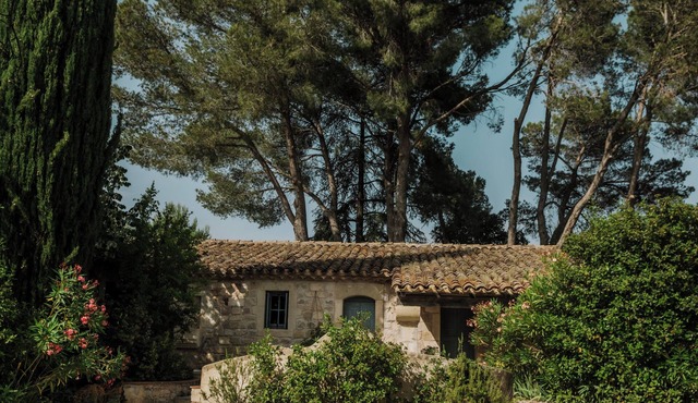 Atypical family home sleeps 10