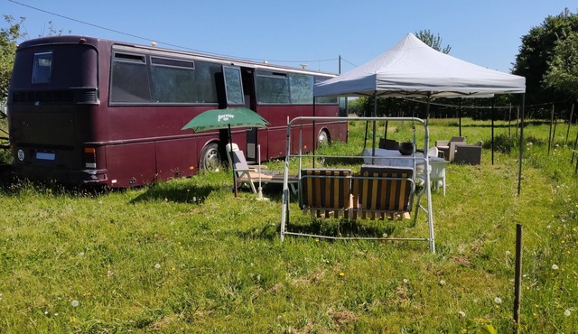 Atypical gîte converted into a camper van for 4 people with all comforts.