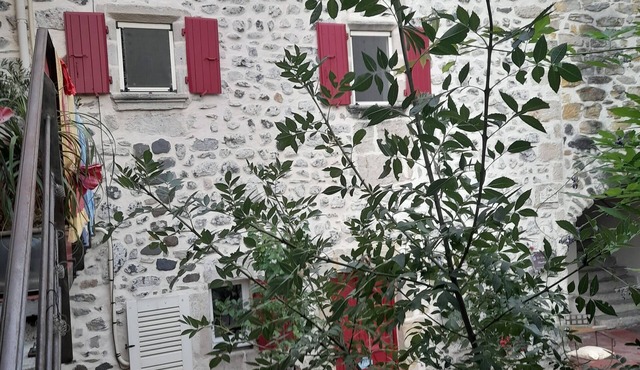 Atypical house entirely renovated,