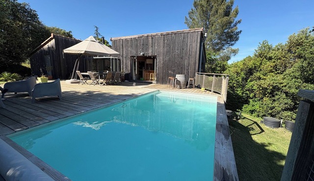 ATYPICAL HOUSE - IDEAL FOR 2 FAMILIES - PRIVATE SWIMMING POOL -