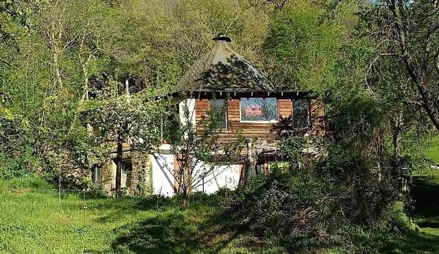 Atypical house in the heart of nature - Near Canigou