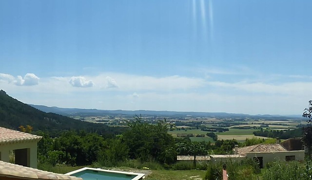 Atypical house with 6 bedrooms and 5 bathrooms near the Saou forest