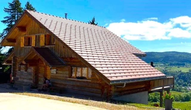 Atypical log chalet in Foncine le Haut - Haut Jura
