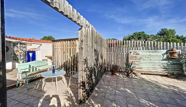 ATYPICAL VILLA IN VILLAGE DES SABLES DIRECT ACCESS TO TORREILLES BEACH