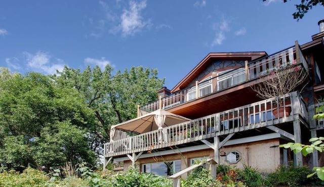 Au bord de l'eau Lakefront apartment
