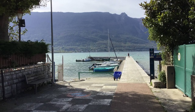 Au bord du lac cottage