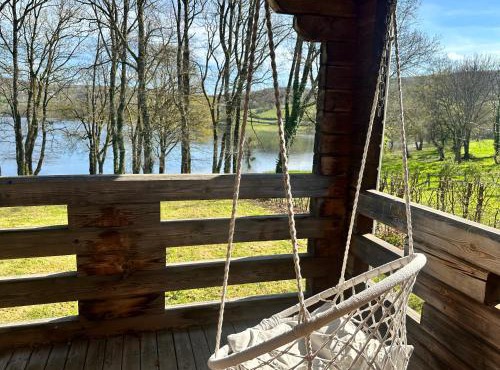 Au bord du lac IV