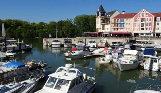 Au cœur du port - CALME - 5 min à pied de la base de loisirs