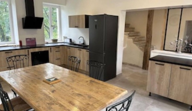 Au Cœur dun Domaine, Ancienne Ferme Rénovée Avec Goût au Bord de Lyonne