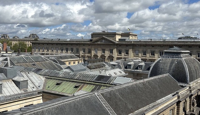 Au Cœur de Saint Germain ! 80m2 Confortable, Calme et Lumineux Avec vue