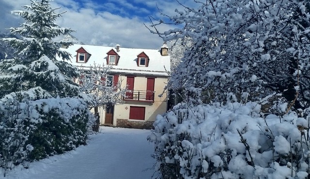Au Cœur des Pyrénées, Maison Plein Soleil Jusqu'à 11 Personnes !