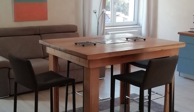 Au Calme, à 3mm de Colmar, Appartement Dans Maison