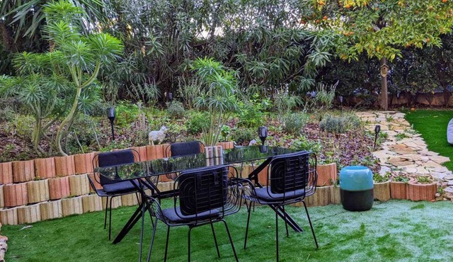 Au Calme Piscine au Cœur du Village Havre de Paix Climatisation