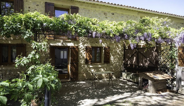 AU Coeur DU Luberon Idealement Situe Pour Visiter LE Region