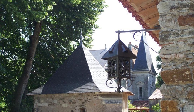 Au Détour des Pas Enchantés