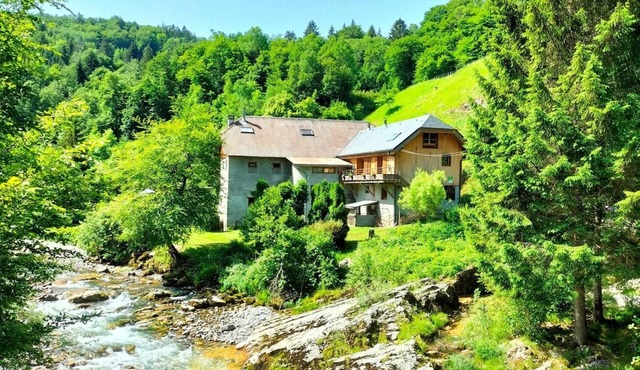 AU FIL DE L'EAU DE PREROUGE