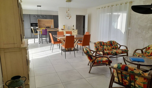 AU FIL DES RÊVES, a modern house ideal for a stay with family or friends!