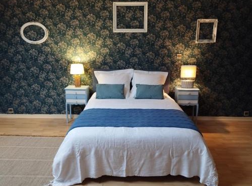 Au nid d'hirondelles