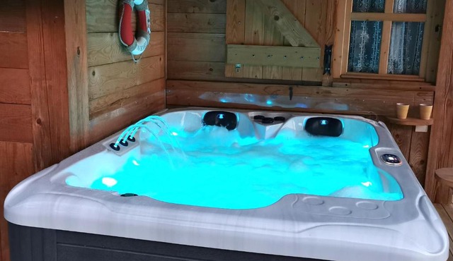Au petit chalet avec son SPA - Escapade en amoureux !