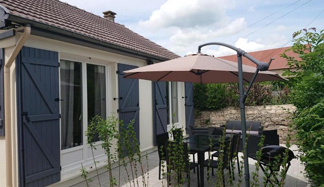 Au pied de l étang et du canal du Nivernais bazolles