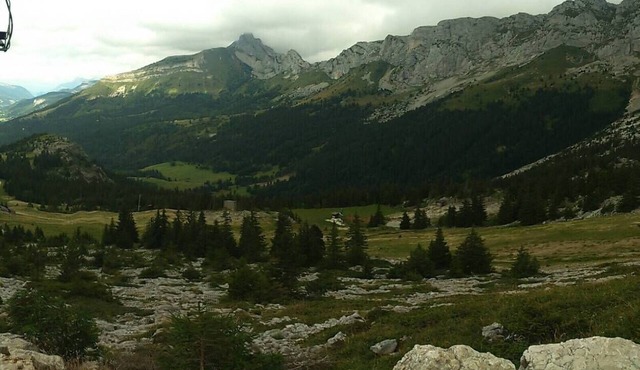 Au Pied des Pistes et Randonnées. Très Belle vue sur la Montagne et la Vallée