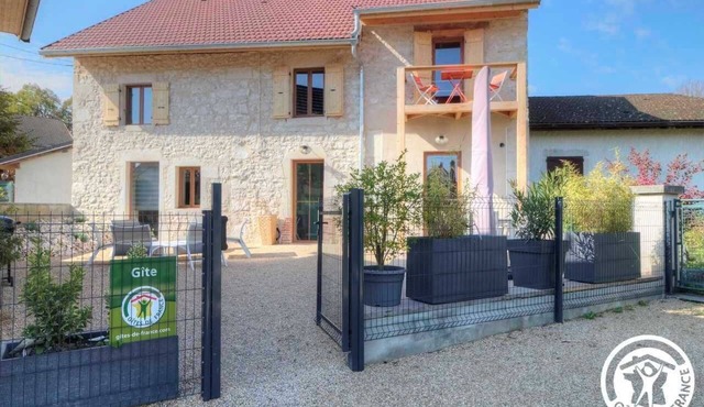 Au Pied du Colombier Chez Paul