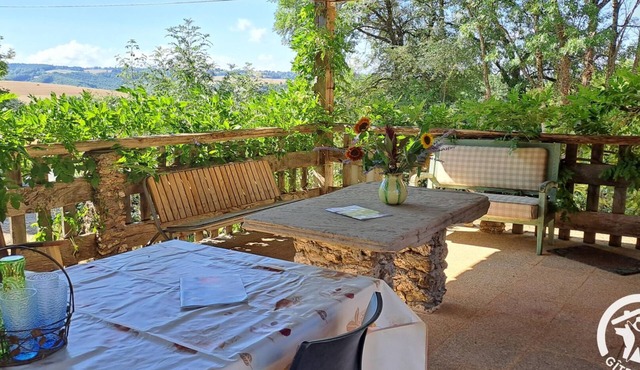 Au pré vert - SAINT PIERRE DE TRIVISY