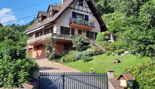 "Au Val Séjour, bed and breakfast in Alsace. Label "Clé vacances" 3 keys.