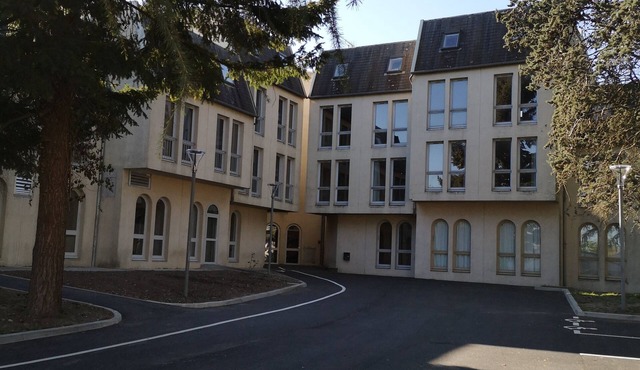 Auberge de Jeunesse Orléans Centre Ville - Hostel